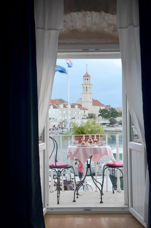 Apartamento Castel Nonna Franka Sutivan Exterior foto